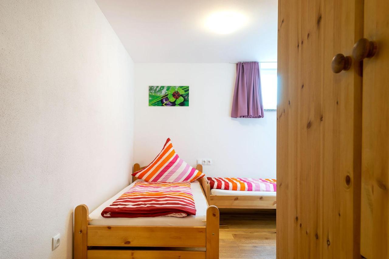 Alpen-Hostel - Apartment Talstation Mit Motorradvermietung Memmingen Exterior photo